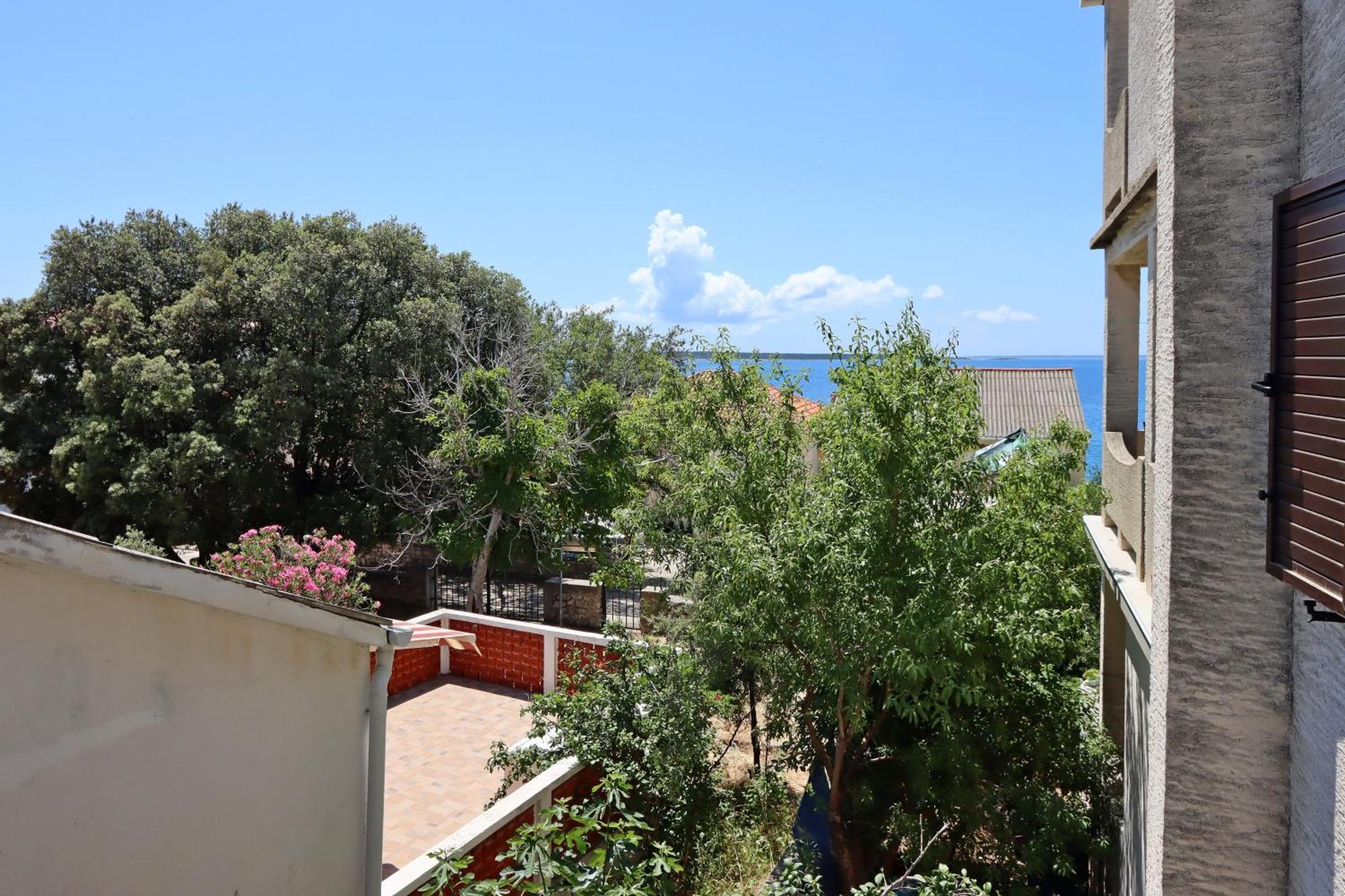 Apartments By The Sea Mandre, Pag - 3084 Kolan Exterior photo
