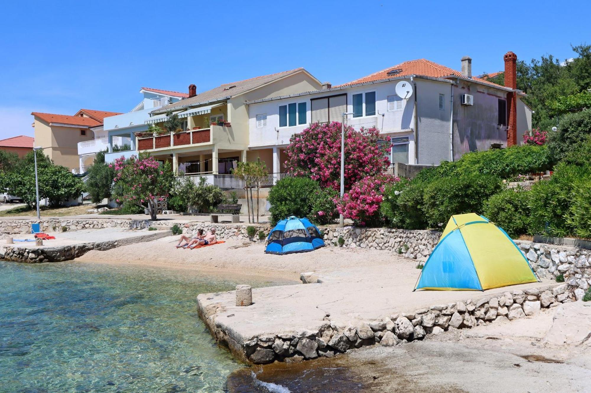 Apartments By The Sea Mandre, Pag - 3084 Kolan Exterior photo