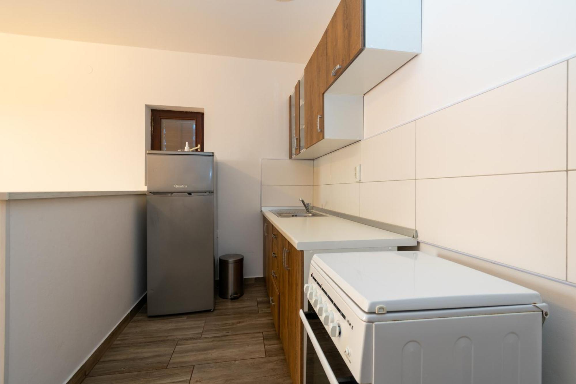 Apartments By The Sea Mandre, Pag - 3084 Kolan Room photo